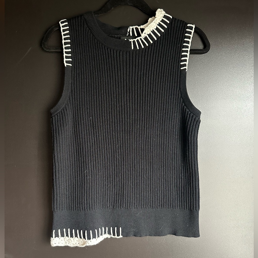 TAYLOR KNIT TOP TANK by Alp n Rock Size Medium